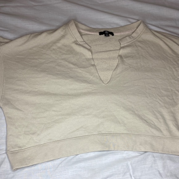 Missguided sweatshirt in cream colour - Picture 5 of 6